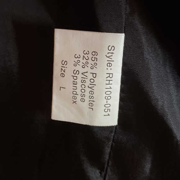 Blazer - Picture 2 of 5